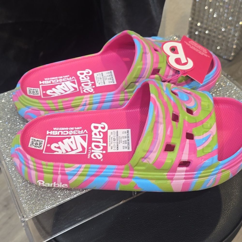Vans X Barbie VR3 Cush Slide On Sandals - Picture 9 of 10